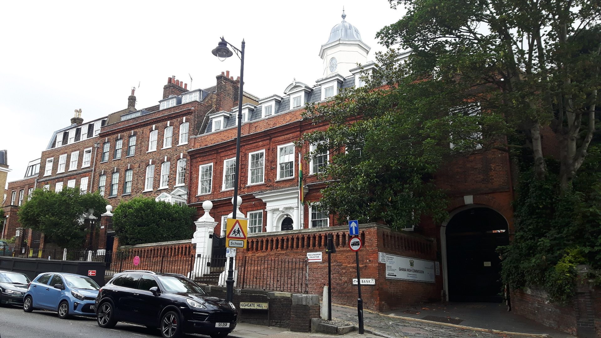 Cromwell House, London - 01.jpg